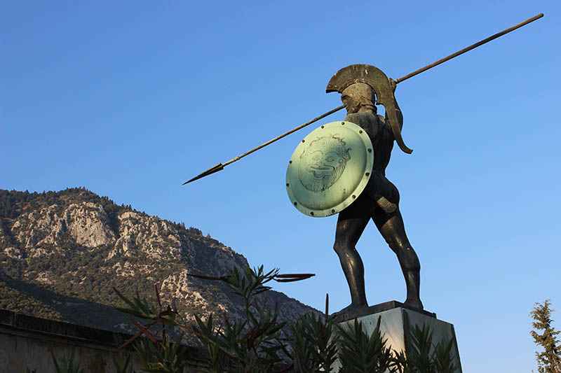 El paso de las Termopilas actual Estatua de Leónidas en el Paso de las Termópilas