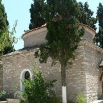 Los hermosos monasterios de la isla de Skiathos