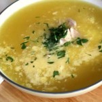 Sopa griega de huevo y limón